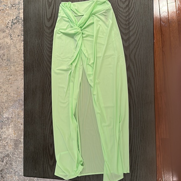 Vix Swimsuit Cover up - New . retail $148.00 - Picture 2 of 4